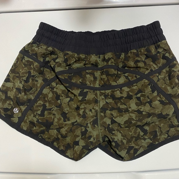 Shorts - Picture 4 of 4